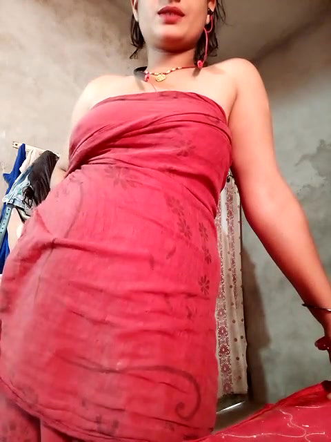 tina Showing Glimpse of Boobs & Teasing on Live ~ with Face