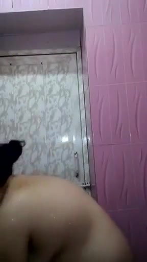 Bengali Boudi nude bath showing huge boobs