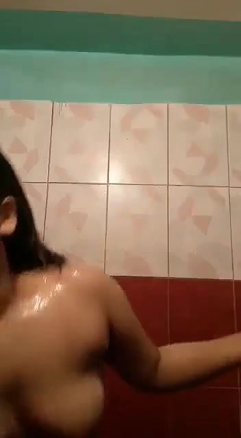 Bangla naked bathing girl viral bathroom clip