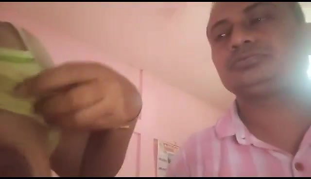 Bangla naked college girl boob sucking viral MMS