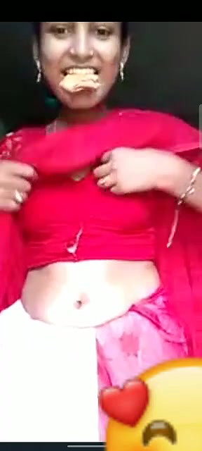 19yo village girl opening blouse viral boob show