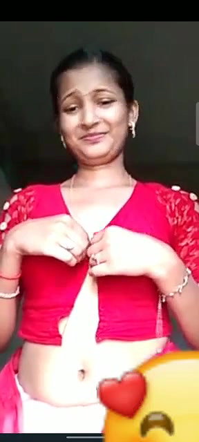19yo village girl opening blouse viral boob show