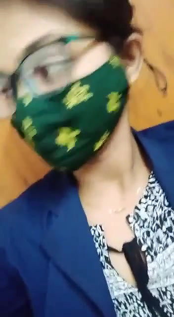 mask girl xxx body show on selfie viral video