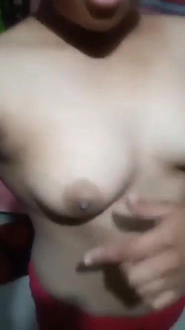 Bengali girl boobs show on cam for lover