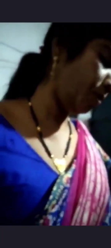 Dehati MILF changing saree and boob show MMS