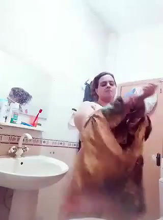 huge boobs MILF naked before nude bath viral show