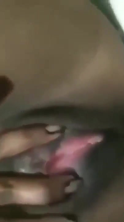 bhabhi showing pussy and desi fingering viral clip