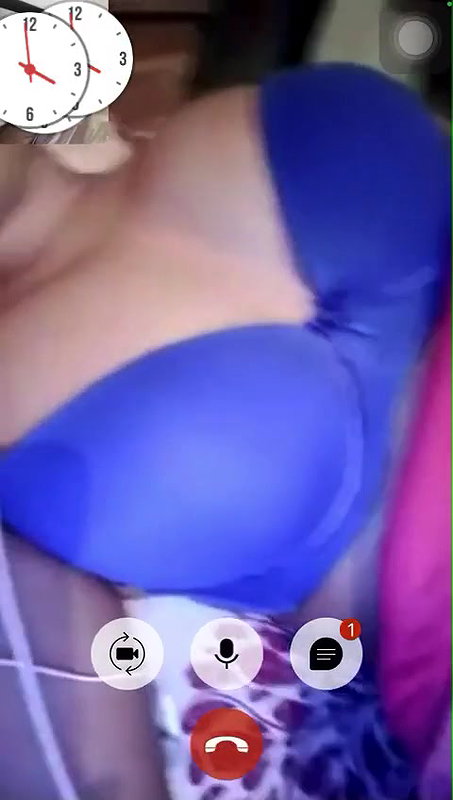 Bengali girl video call showing big boobs