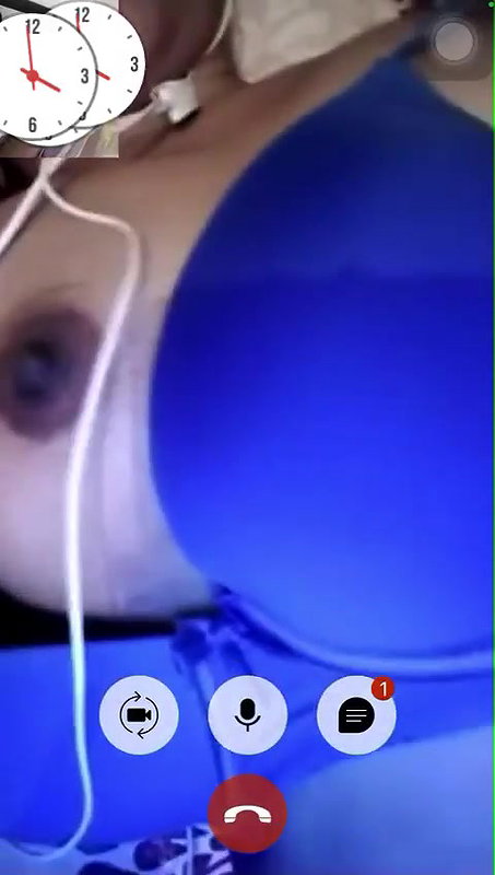 Bengali girl video call showing big boobs