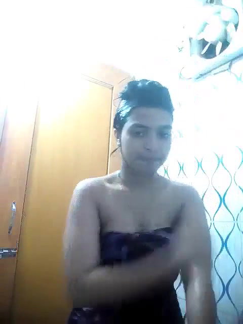 hottest village girl nude bath viral clip