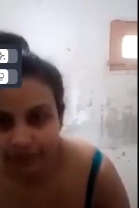 busty bhabhi removing bra viral big boobs show