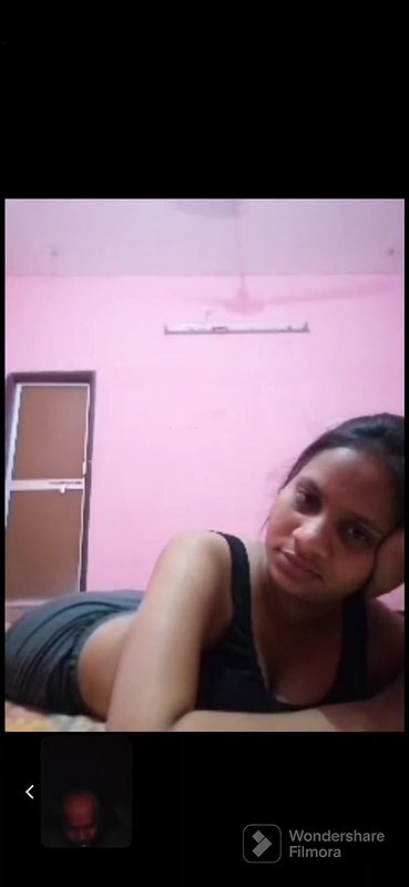 Desi Girlfriend Boobs Show on Video Call