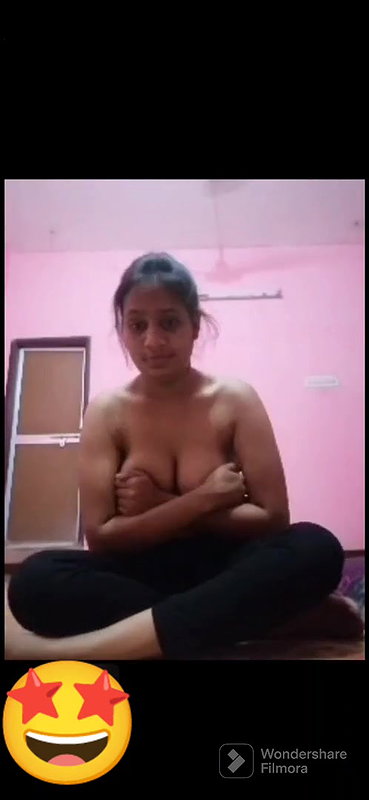 Desi Girlfriend Boobs Show on Video Call