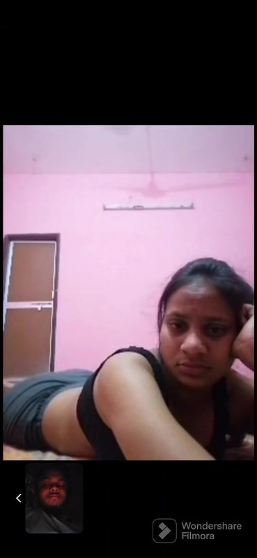 Desi Girlfriend Boobs Show on Video Call