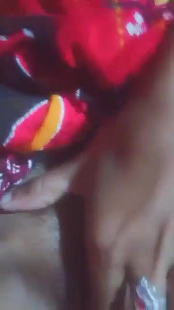 cute village desi girl fingering pussy viral show