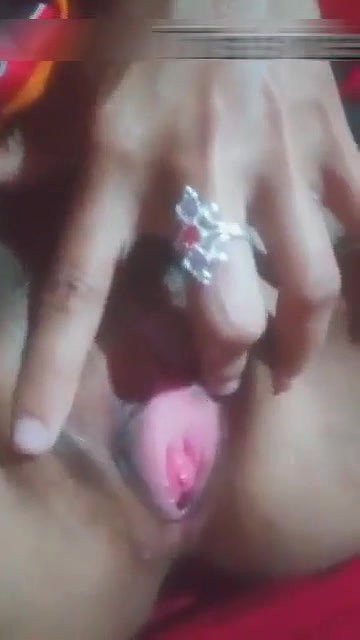 cute village desi girl fingering pussy viral show
