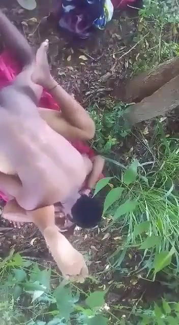 GF fucked in jungle viral xxx Indian outdoor