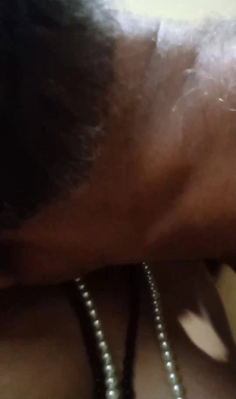Assamese desi mature sex aunty dildoing pussy