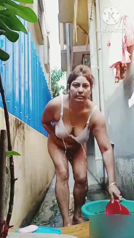 Youtube Chitra nude bath outdoors viral clip