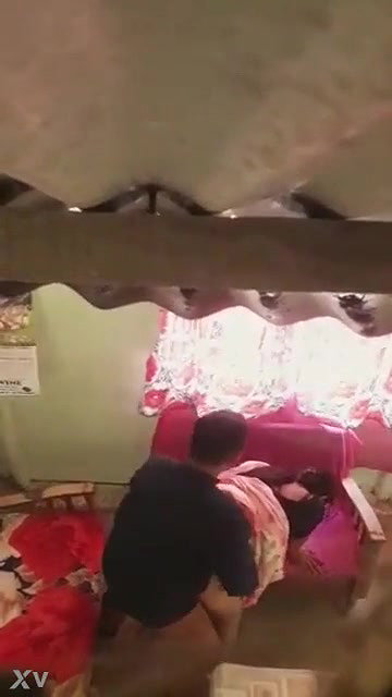 Desi mature aunty caught in hidden sex cam