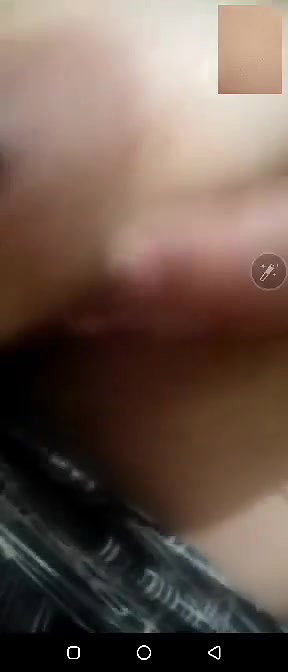 mature Pakistani MILF boobs show on video call