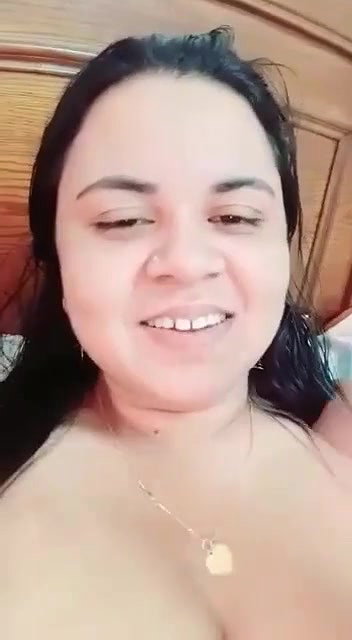 Indian fsiblog busty girl nude selfie exposed