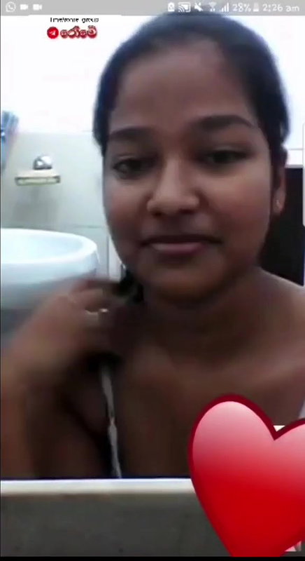 Srilankan girlfriend nude video call viral clip