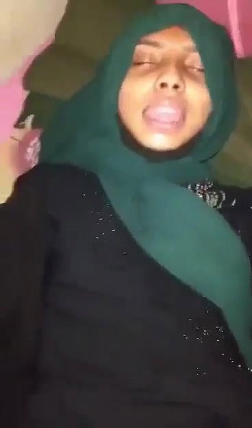 Bangla hijabi girl pussy fucking viral sex video