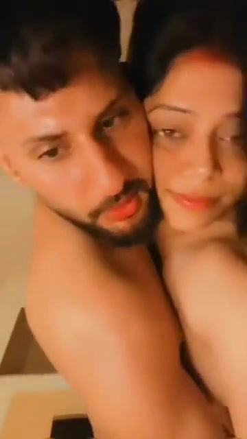 Punjabi sexy bhabhi enjoying