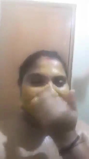 Telugu aunty nude bath video making viral show