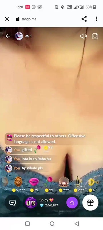 gorgeous Tango girl topless desi49 fans show