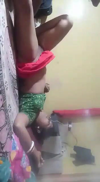 Indore village desi couple sex at home viral MMS