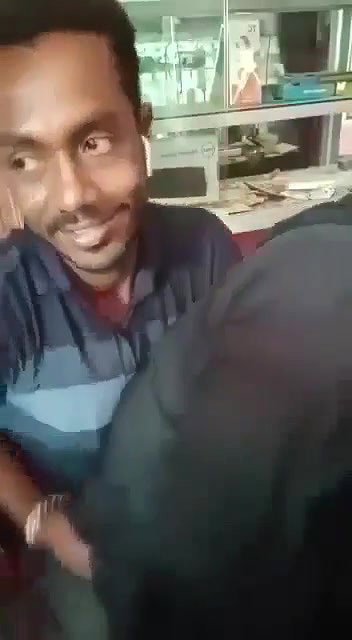 Hijabi girl riding dick in photo studio sex MMS