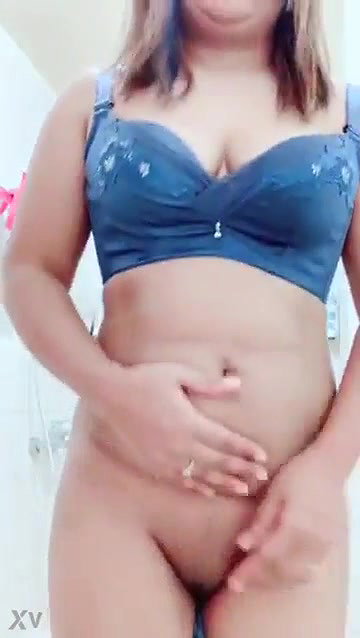 19yo Indian teen nude showing bald pussy