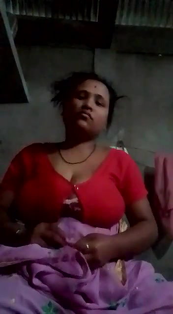 unsatisfied bhabhi big boobs show and fingering