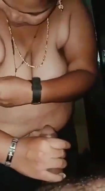 village desi mature sex aunty blowjob viral clip