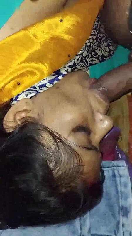 village bhabhi sex blowjob while boob press