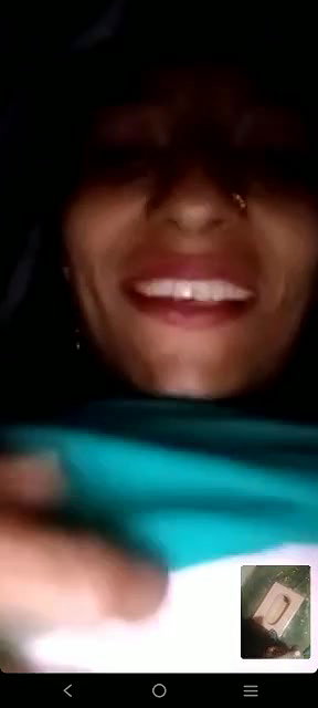 Mumbai GF boobs show and pussy to lover