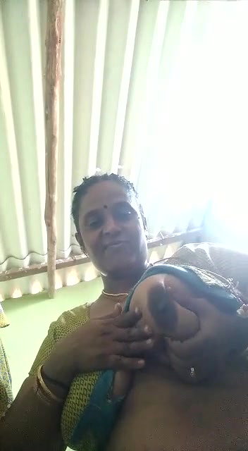 Tamil aunty sex tease big boobs viral show