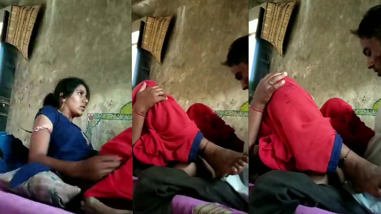 Physically challenged village guy fucking his beautiful wife