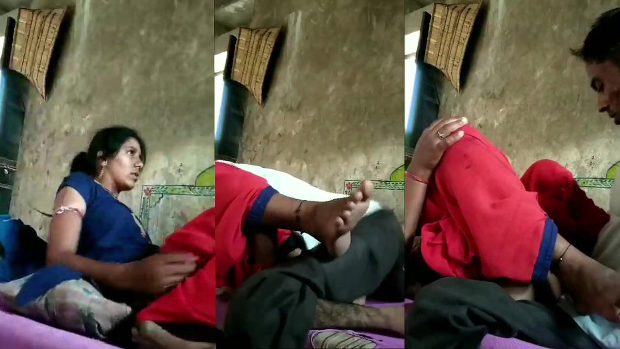 Physically challenged village guy fucking his beautiful wife