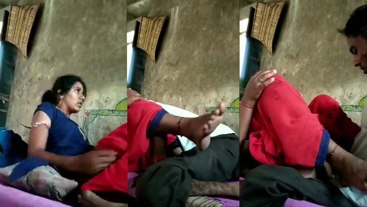 Physically challenged village guy fucking his beautiful wife
