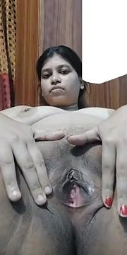 Bangladeshi BBW Showing Pussy To Lover on Call