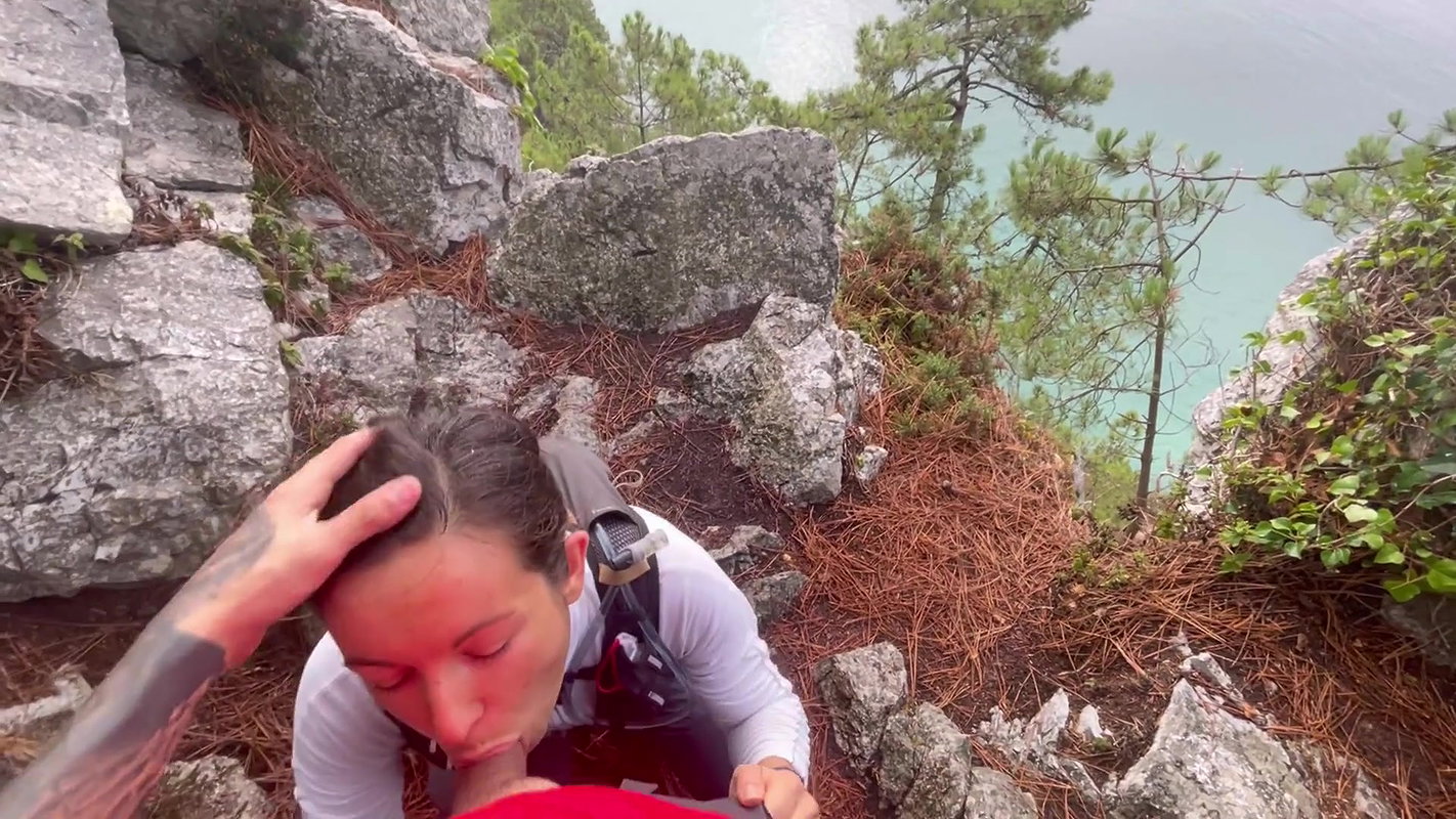 Suck stranger cock in forest and swallowed her cum p1080