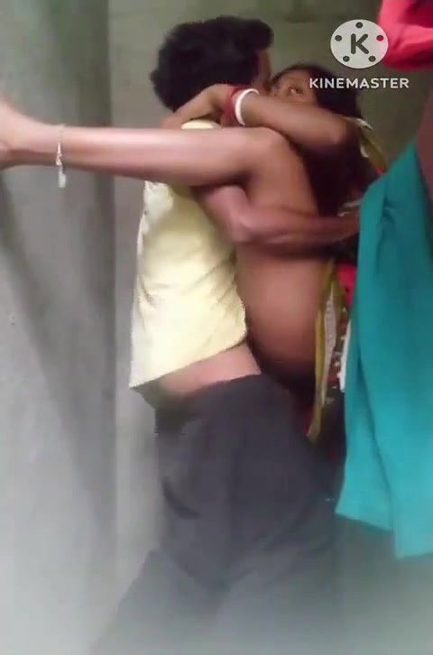 saree uthake bahbhi ki chudai