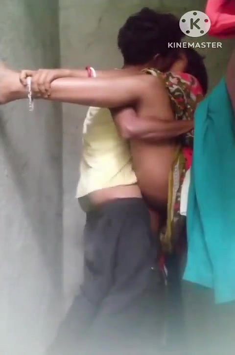 saree uthake bahbhi ki chudai
