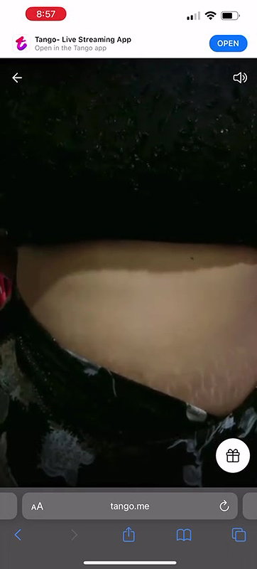 tango bhabhi Suriyaprabah boob dikhayi