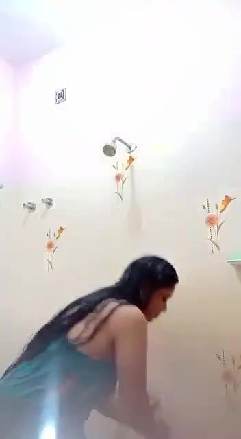 malluhot aunty naked bath special video