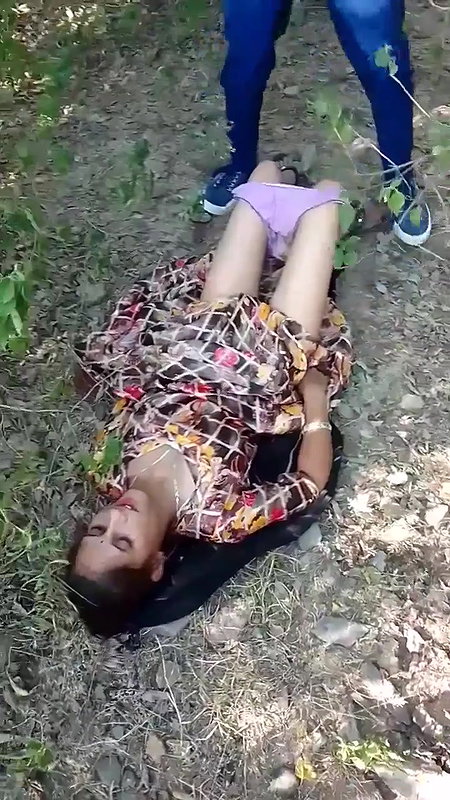 cute desi randi panty removed fucked outdoors