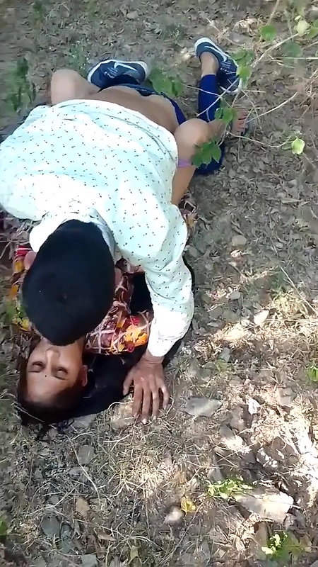 cute desi randi panty removed fucked outdoors